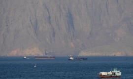 ​طهران تسمح بعبور السفن لمضيق هرمز بشرط